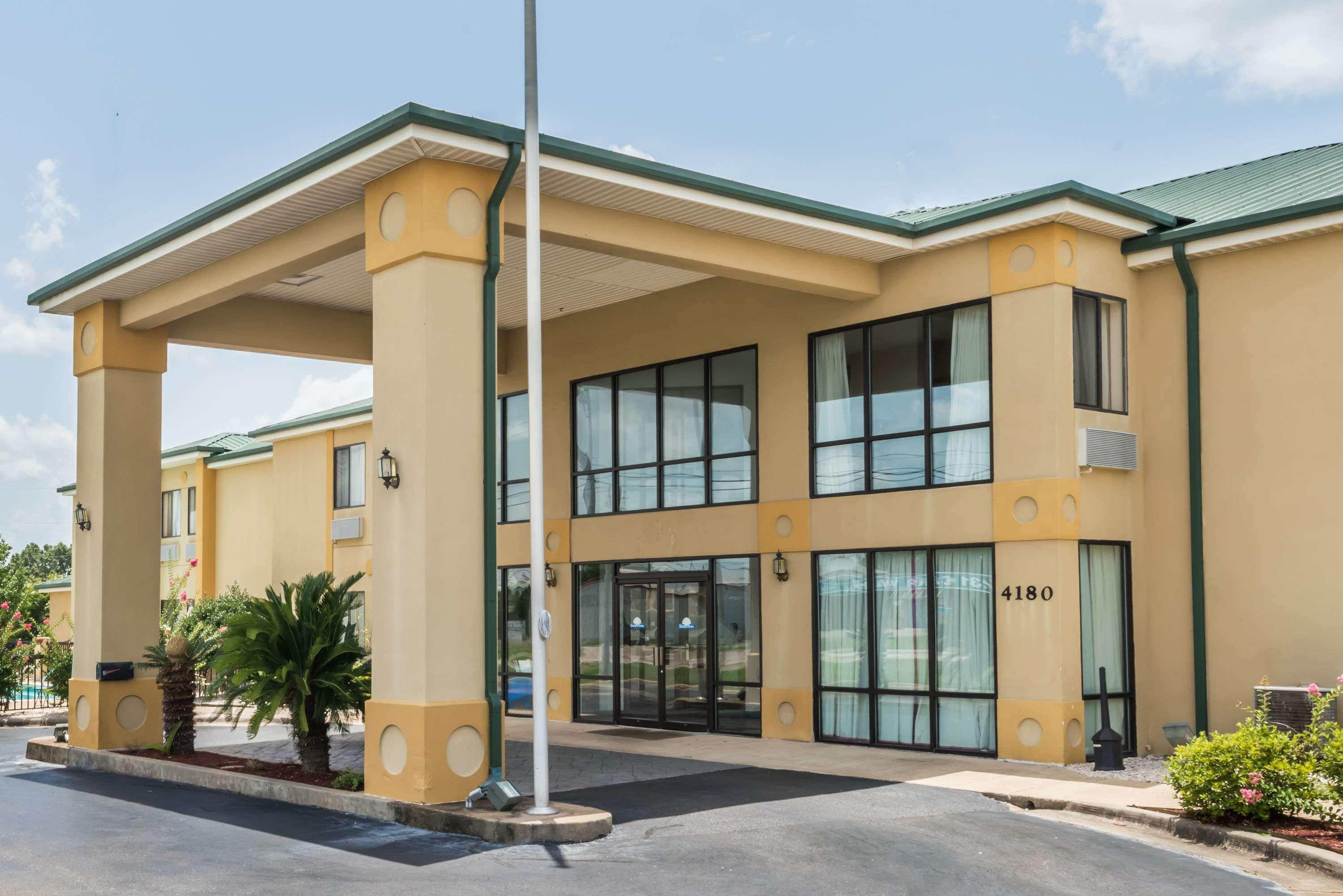 Days Inn By Wyndham מונטגומרי מראה חיצוני תמונה