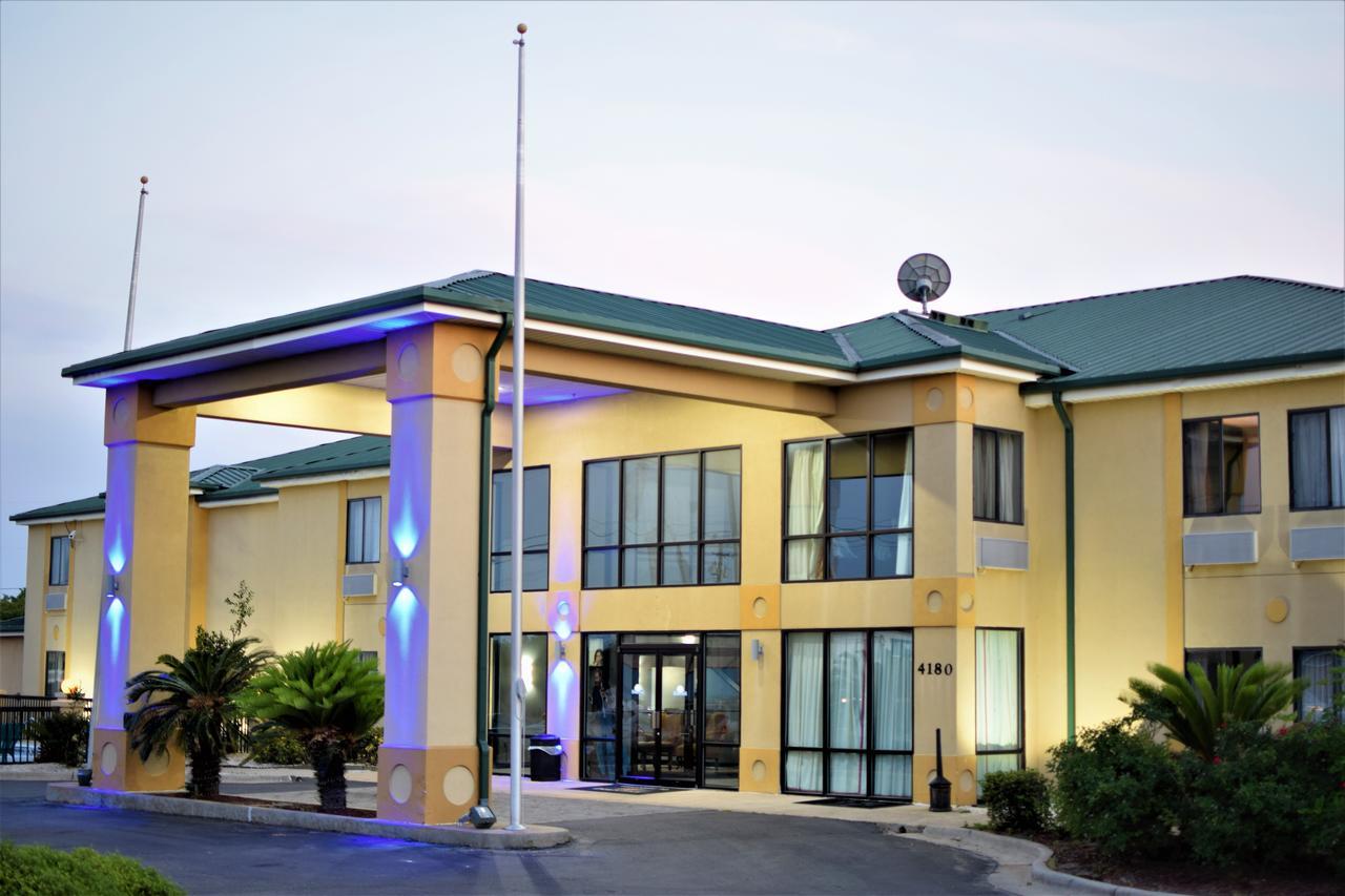 Days Inn By Wyndham מונטגומרי מראה חיצוני תמונה